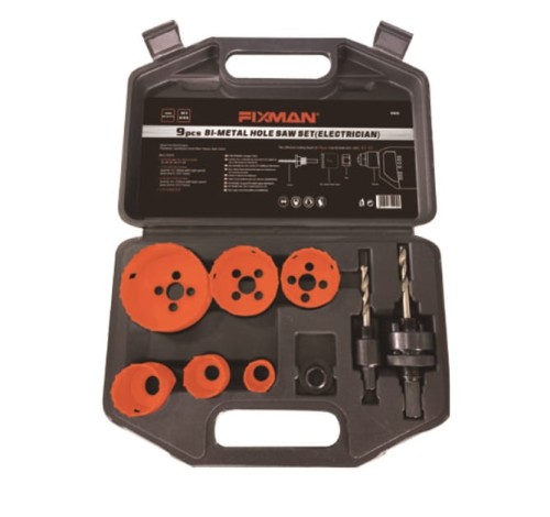 Zestaw otwornic bi-metal 22-64mm wraz z uchwytami w czarnej walizce.